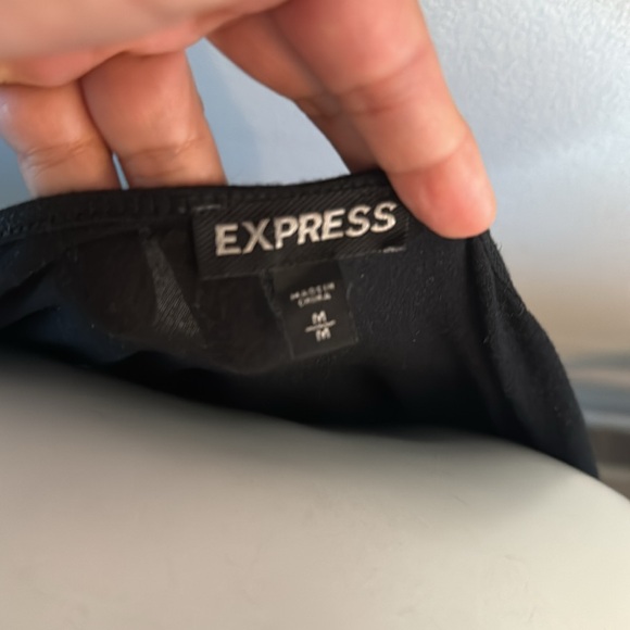 Express women’s size M top - Picture 3 of 4